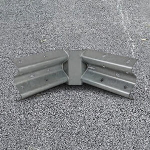 Light Slate Gray Internal Fabricated Armco Barrier Corner Galvanised